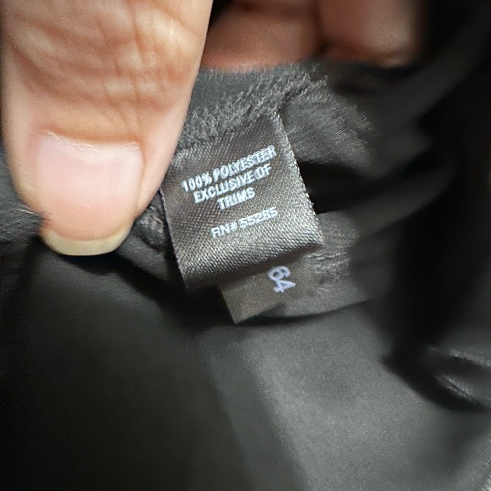 Express ruffle blouse - Picture 4 of 5